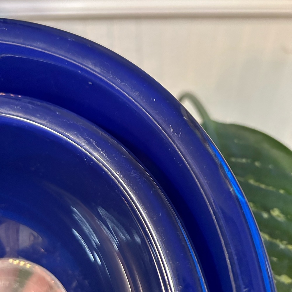 Set of two blue vintage Pyrex with clear bottoms - Picture 9 of 11